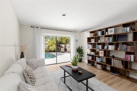 Купить виллу или дом в Дейви, Флорида 4 спальни, 177.26м2, № 2033016 - фото 10