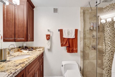 Condo in Hollywood, Florida, 1 bedroom  № 1702593 - photo 8