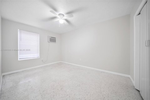 Appartement à louer à Hialeah, Floride: 2 chambres, 84.08 m2 № 1946879 - photo 22