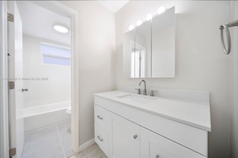 Appartement à louer à Hialeah, Floride: 2 chambres, 84.08 m2 № 1946879 - photo 24