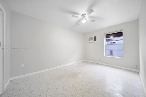 Appartement à louer à Hialeah, Floride: 2 chambres, 84.08 m2 № 1946879 - photo 23
