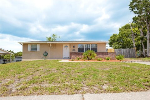 House in Spring Hill, Florida 2 bedrooms, 81.75 sq.m. № 1793650 - photo 2