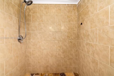 Купить виллу или дом в Лейк-Уорт, Флорида 4 спальни, 168.43м2, № 2010896 - фото 17