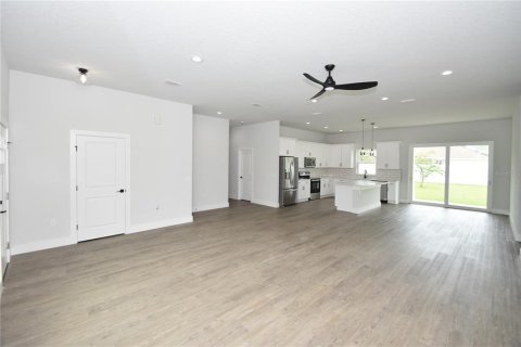 Villa ou maison à louer à Palm Coast, Floride: 4 chambres, 191.56 m2 № 1910498 - photo 9