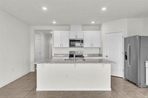 Casa en alquiler en Kissimmee, Florida, 4 dormitorios, 169.83 m2 № 1917410 - foto 5
