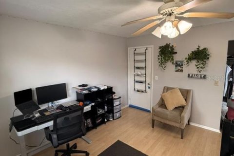 Condo in Tampa, Florida, 2 bedrooms  № 2385871 - photo 9