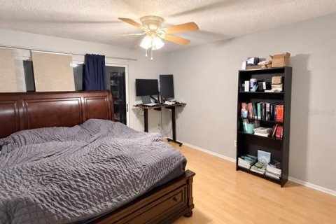 Condo in Tampa, Florida, 2 bedrooms  № 2385871 - photo 6