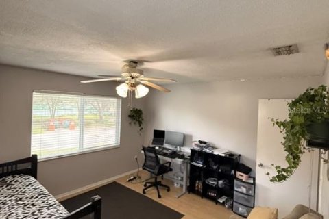 Condo in Tampa, Florida, 2 bedrooms  № 2385871 - photo 8