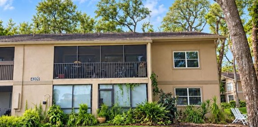 Condo in Tampa, Florida, 2 bedrooms  № 2385871