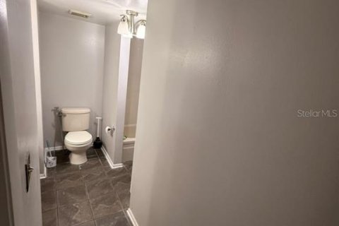 Condo in Tampa, Florida, 2 bedrooms  № 2385871 - photo 12