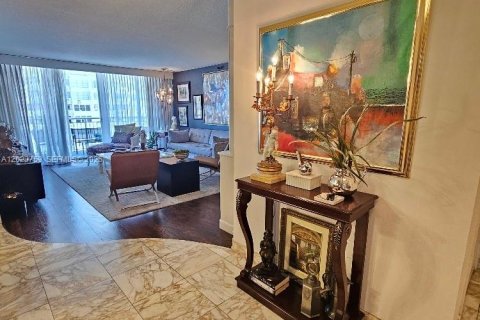 Condo in Aventura, Florida, 2 bedrooms № 2176108 - photo 8