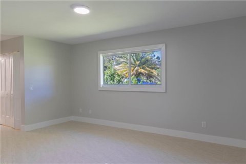 House in Vero Beach, Florida 3 bedrooms, 165.09 sq.m. № 2082078 - photo 20