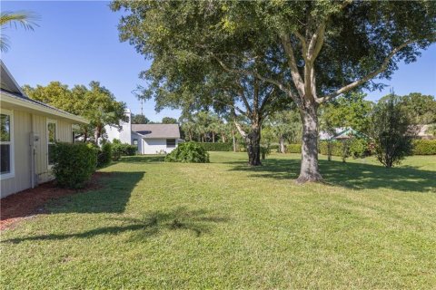 House in Vero Beach, Florida 3 bedrooms, 165.09 sq.m. № 2082078 - photo 9