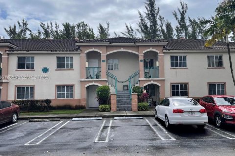 Снять в аренду кондоминиум в Хомстед, Флорида 2 спальни, 75.72м2, № 2024858 - фото 12