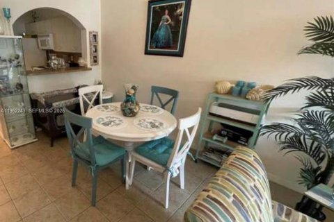 Снять в аренду кондоминиум в Хомстед, Флорида 2 спальни, 75.72м2, № 2024858 - фото 3