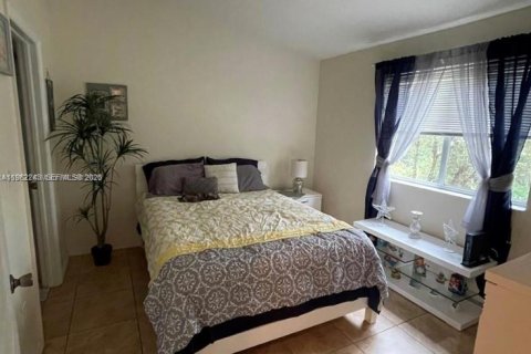 Снять в аренду кондоминиум в Хомстед, Флорида 2 спальни, 75.72м2, № 2024858 - фото 7