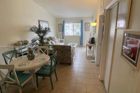 Снять в аренду кондоминиум в Хомстед, Флорида 2 спальни, 75.72м2, № 2024858 - фото 4