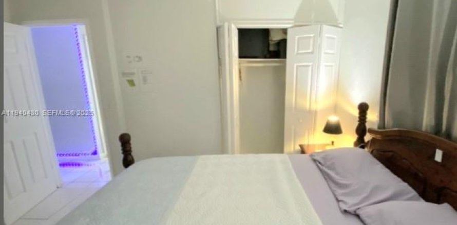 Casa en Fort Lauderdale, Florida 1 dormitorio, 66.89 m2 № 1997689