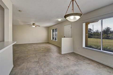 Townhouse in Riverview, Florida 3 bedrooms, 130.81 sq.m. № 1515069 - photo 9