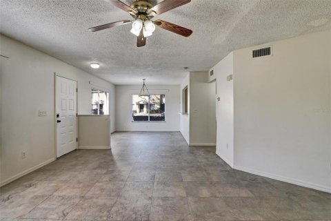 Townhouse in Riverview, Florida 3 bedrooms, 130.81 sq.m. № 1515069 - photo 7