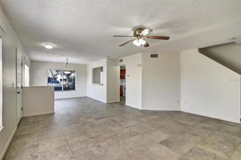 Townhouse in Riverview, Florida 3 bedrooms, 130.81 sq.m. № 1515069 - photo 13