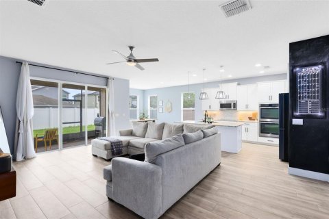 Casa en venta en Orlando, Florida, 4 dormitorios, 268.49 m2 № 1901850 - foto 12