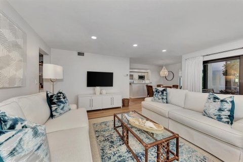 Condo in Englewood, Florida, 2 bedrooms  № 1555474 - photo 17