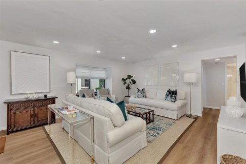 Купить кондоминиум в Энглвуд, Флорида 6 комнат, 114.92м2, № 1555474 - фото 13
