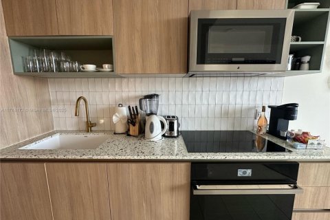 Condominio en venta en Miami, Florida, 1 dormitorio № 1862695 - foto 12