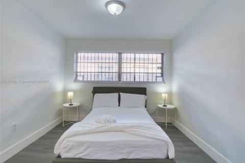 Casa en venta en Miami, Florida, 3 dormitorios, 149.29 m2 № 2018645 - foto 14