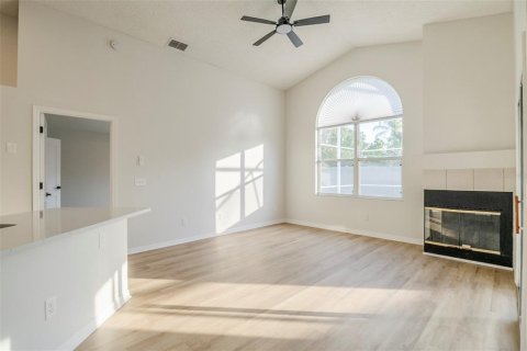 Casa en venta en Orlando, Florida, 3 dormitorios, 159.7 m2 № 1918711 - foto 5