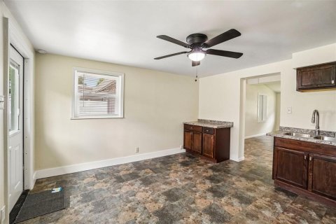Casa en venta en Tampa, Florida, 3 dormitorios, 133.59 m2 № 2287702 - foto 6