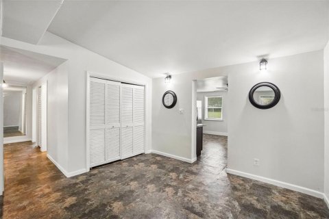 Casa en venta en Tampa, Florida, 3 dormitorios, 133.59 m2 № 2287702 - foto 11