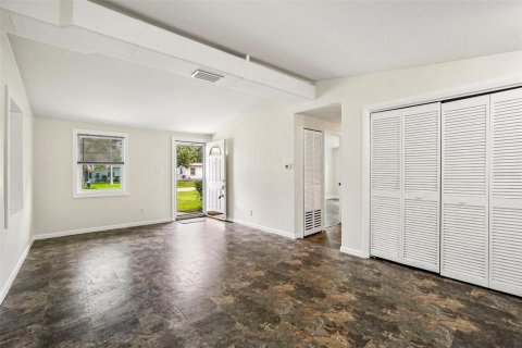 Casa en venta en Tampa, Florida, 3 dormitorios, 133.59 m2 № 2287702 - foto 9