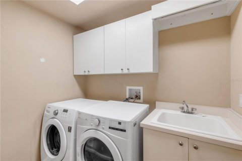 Condominio en venta en New Smyrna Beach, Florida, 3 dormitorios, 181.44 m2 № 2148300 - foto 28