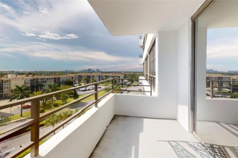 Condominio en venta en Hallandale Beach, Florida, 2 dormitorios, 130.06 m2 № 2036304 - foto 6
