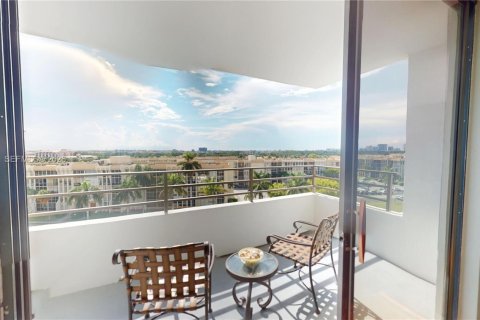 Condominio en venta en Hallandale Beach, Florida, 2 dormitorios, 130.06 m2 № 2036304 - foto 7
