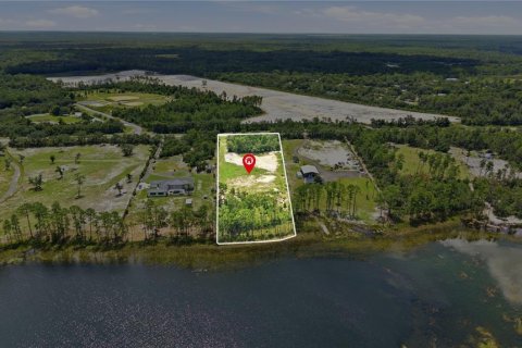 Terrain à Eustis, Floride № 2313260