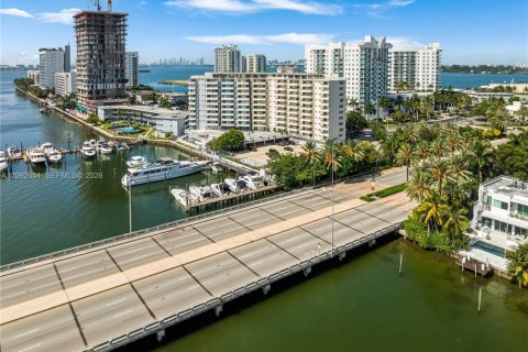 Copropriété à louer à North Bay Village, Floride: 1 chambre, 60.94 m2 № 2389662 - photo 26