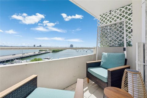 Copropriété à louer à North Bay Village, Floride: 1 chambre, 60.94 m2 № 2389662 - photo 16