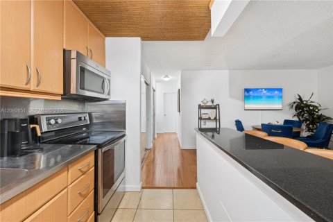 Copropriété à louer à North Bay Village, Floride: 1 chambre, 60.94 m2 № 2389662 - photo 10
