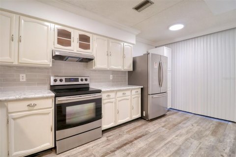Condo in Clearwater, Florida, 2 bedrooms  № 1602881 - photo 5