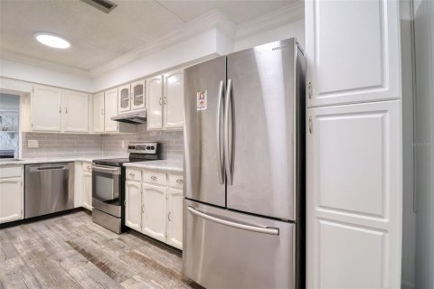 Condo in Clearwater, Florida, 2 bedrooms  № 1602881 - photo 7