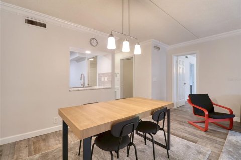 Condo in Clearwater, Florida, 2 bedrooms  № 1602881 - photo 10