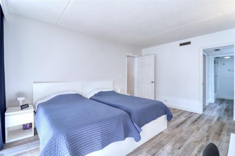 Condo in Clearwater, Florida, 2 bedrooms  № 1602881 - photo 19