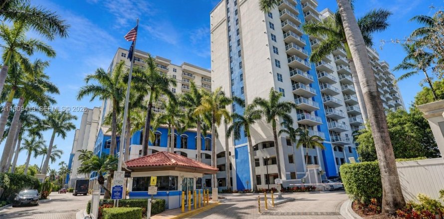 Condo in Miami, Florida, 2 bedrooms  № 2072017