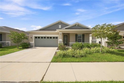 House in Lake Alfred, Florida 4 bedrooms, 192.77 sq.m. № 2342354