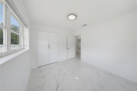 Villa ou maison à vendre à Miami, Floride: 3 chambres, 115.94 m2 № 2315946 - photo 26