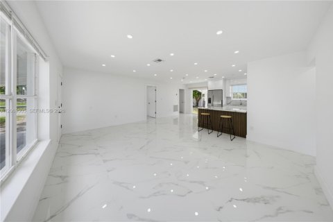 Villa ou maison à vendre à Miami, Floride: 3 chambres, 115.94 m2 № 2315946 - photo 8