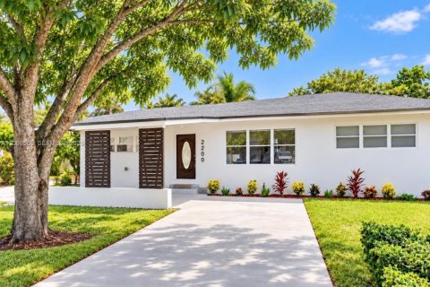 Villa ou maison à vendre à Miami, Floride: 3 chambres, 115.94 m2 № 2315946 - photo 2